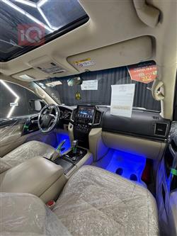 تۆیۆتا لاند کروزەر